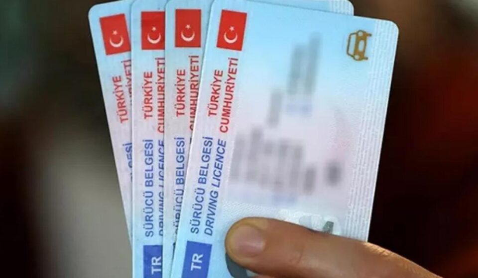 bakan yerlikaya uyardi eski tip sofor evraki olanlar dikkat 3wI7yggF.jpg