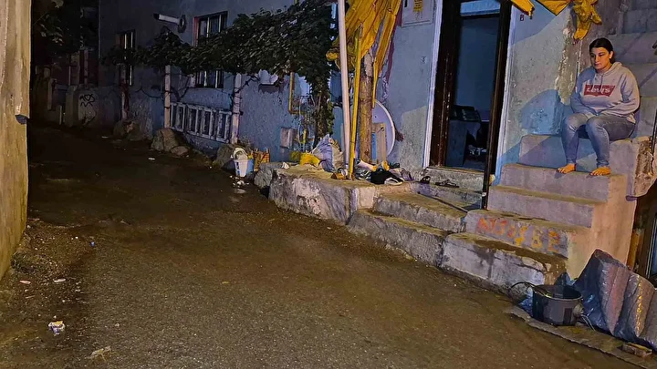 Bartın'da büyük panik: Gece yarısı patladı mahalleli gürültüyle uyandı 3 bartinda buyuk panik gece yarisi patladi mahalleli gurultuyle uyandi 2 dDKbUXSI