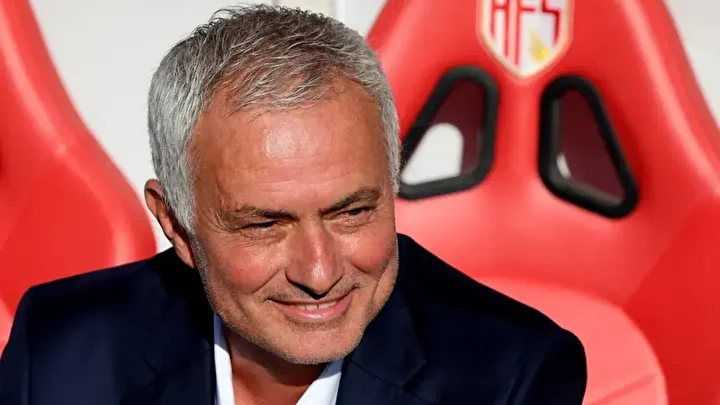 Benfica’da derbi öncesi büyük kriz: Mourinho basın toplantısında açıklayacak 3 benficada derbi oncesi buyuk kriz mourinho basin toplantisinda aciklayacak 2 93Zdr231