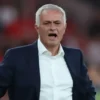 Fenerbahçe’de Samsunspor maçı öncesi 3 eksik benficada derbi oncesi buyuk kriz mourinho basin toplantisinda aciklayacak VnrSkcGt.webp