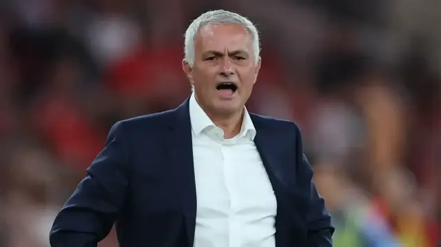 Benfica’da derbi öncesi büyük kriz: Mourinho basın toplantısında açıklayacak benficada derbi oncesi buyuk kriz mourinho basin toplantisinda aciklayacak VnrSkcGt.webp