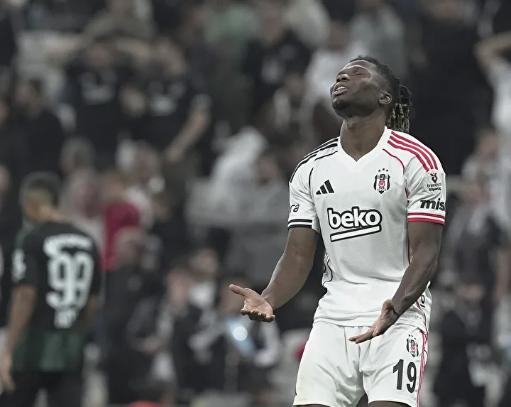Beşiktaş'a yıldız isimden makûs haber! Ulusal kadroya gönderilmedi 3 besiktasa yildiz isimden mak s haber ulusal kadroya gonderilmedi 2 t4pmjTr3