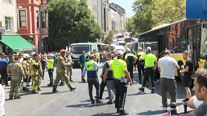 Beyoğlu'nda kaza yapan İETT otobüsünün sürücüsünün 15 yıla kadar mahpusu istendi 1 beyoglunda kaza yapan iett otobusunun surucusunun 15 yila kadar mahpusu istendi 0 nkH4CEtl