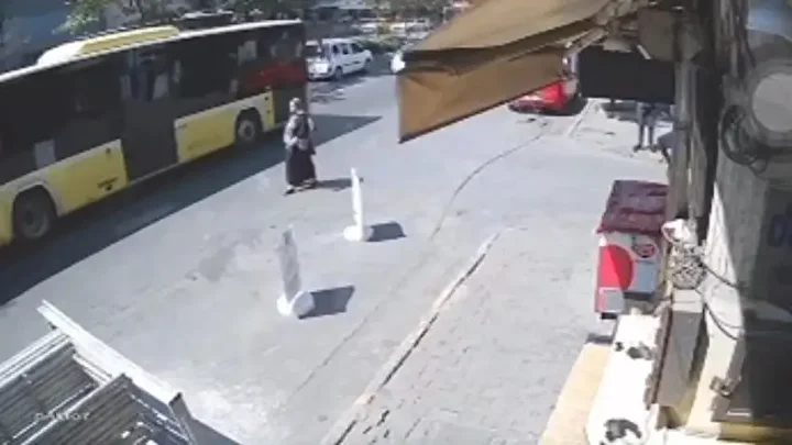 Beyoğlu'nda kaza yapan İETT otobüsünün sürücüsünün 15 yıla kadar mahpusu istendi 4 beyoglunda kaza yapan iett otobusunun surucusunun 15 yila kadar mahpusu istendi 3 cInNHzeB