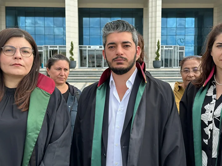 Boşanma etabındaki eşini tabancayla öldürmüştü: Bir metreden amaç alıp ateş etti 7 bosanma etabindaki esini tabancayla oldurmustu bir metreden amac alip ates etti 6 zLG1634r