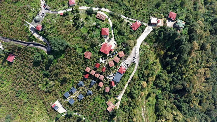 Bu meskenler tek bir kumanda ile 360 derece dönüyor: Trabzon'da yapıldı 3 bu meskenler tek bir kumanda ile 360 derece donuyor trabzonda yapildi 2 Y5Gj9Oed