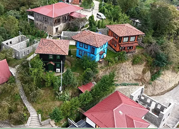 Bu meskenler tek bir kumanda ile 360 derece dönüyor: Trabzon'da yapıldı 7 bu meskenler tek bir kumanda ile 360 derece donuyor trabzonda yapildi 6 MqmyPvHH
