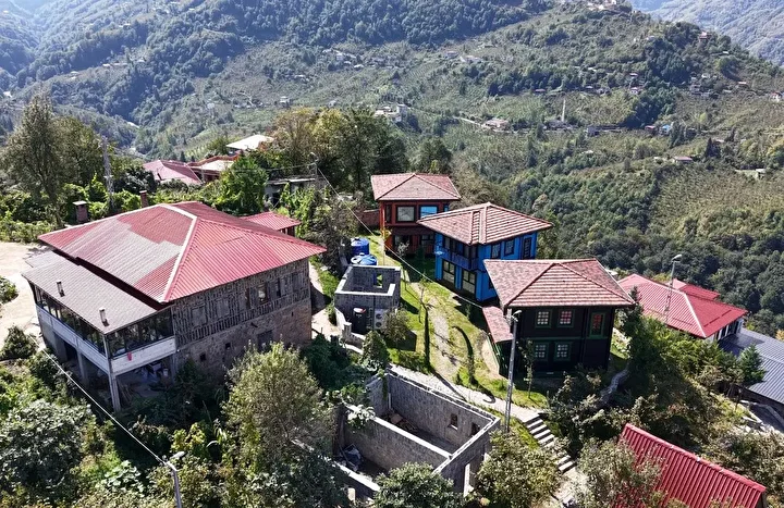 Bu meskenler tek bir kumanda ile 360 derece dönüyor: Trabzon'da yapıldı 10 bu meskenler tek bir kumanda ile 360 derece donuyor trabzonda yapildi 9 yGW1j363