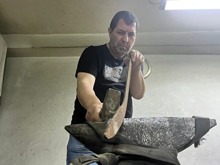 bursanin son ustasi herkes onun pesinde bireye ozel uretiyor imali tam bir ay suruyor