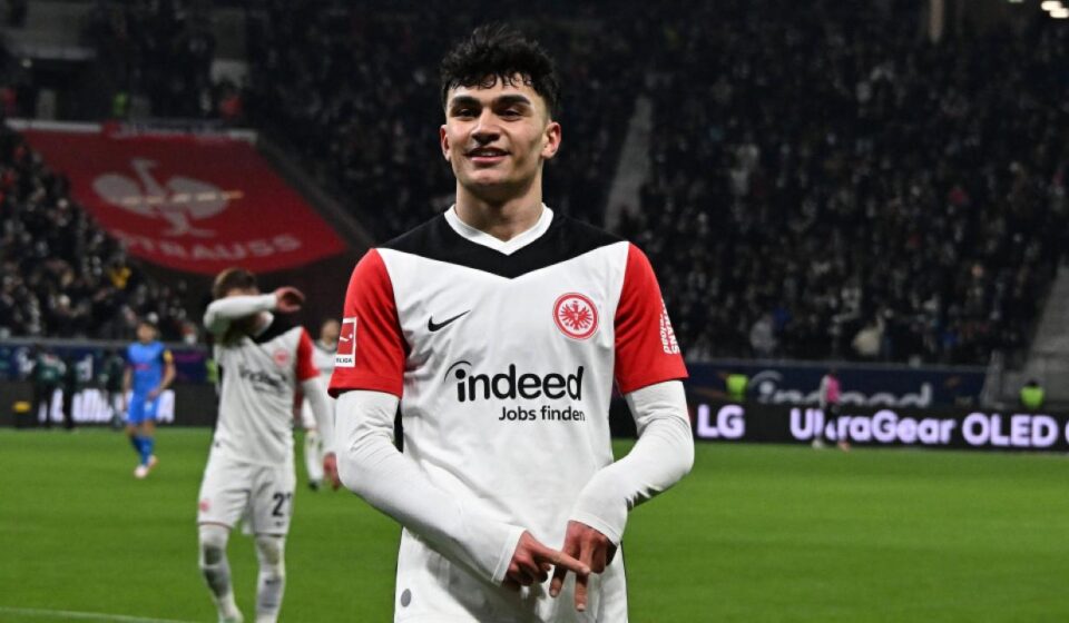 Can Uzun Süper Lig devinin kapısından dönmüş! Tam 1 yıl bekledi argümanı can uzun super lig devinin kapisindan donmus tam 1 yil bekledi argumani SM6rq1pM.jpg