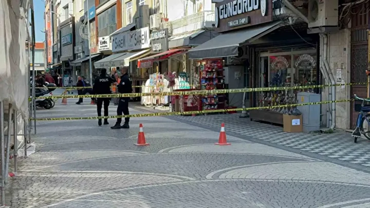 catirdama sesleri panige sebep oldu 2 katli bina tahliye edildi 0 OSTafTQJ
