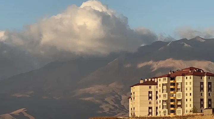Cilo Dağı üzerindeki bulut kümesiyle mest etti 2 cilo dagi uzerindeki bulut kumesiyle mest etti 1 Eh9dpSV3
