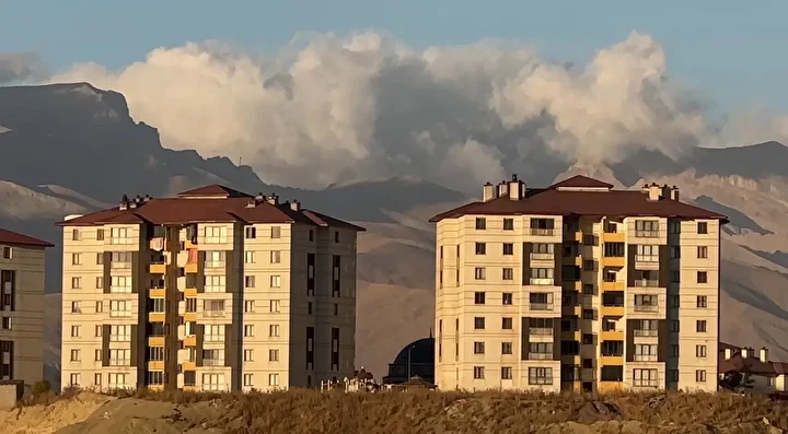 Cilo Dağı üzerindeki bulut kümesiyle mest etti 5 cilo dagi uzerindeki bulut kumesiyle mest etti 4 gulAcFB7