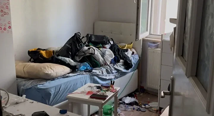cop konuta donen daireden iki kamyon atik cikti belediye gruplari soke oldu 2 khKUEeDQ