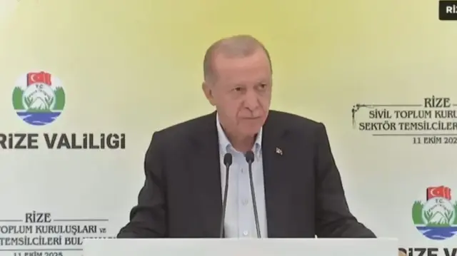 cumhurbaskani erdogan rizede stklarla bulustu artik dunyada kelami gecen turkiye var EPYD9t69.webp
