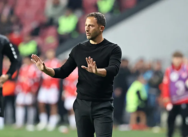 Domenico Tedesco puan kaybının sebebini açıkladı: 'Bahaneler üretmeyi sevmem...' 4 domenico tedesco puan kaybinin sebebini acikladi bahaneler uretmeyi sevmem 3 Kk2nRrHe
