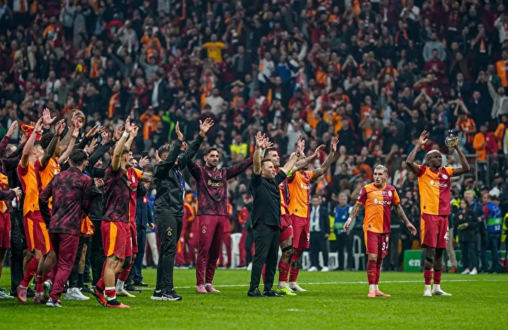 Dünyaca ünlü eski futbolcudan Galatasaray’a övgü dolu kelamlar: ‘Her ekibi yener’ 4 dunyaca unlu eski futbolcudan galatasaraya ovgu dolu kelamlar her ekibi yener 3 7iF3hdcp