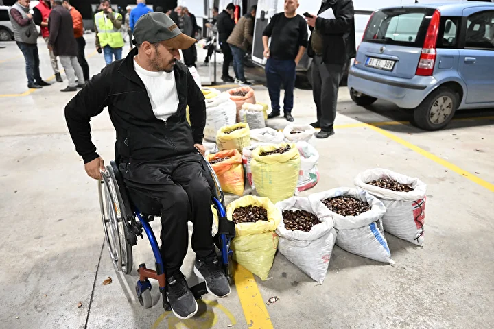 Düzce'de kestane mezatı açıldı 16 duzcede kestane mezati acildi 15 zNdaGw8B