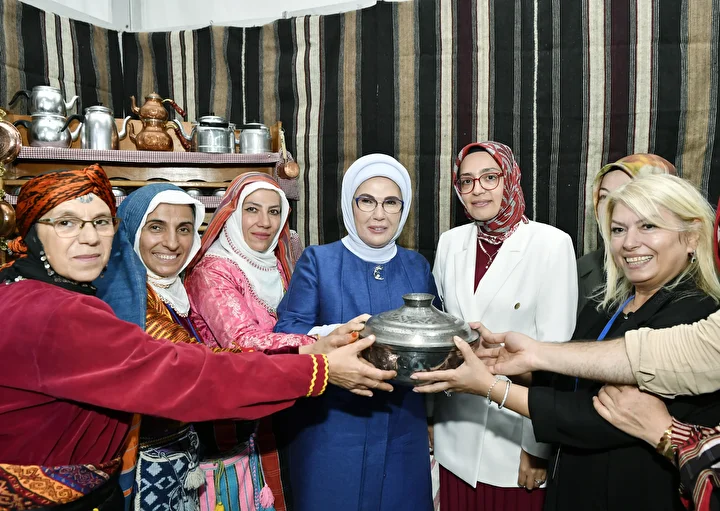 emine erdogan 5 rize gastronomi gunlerine katildi 2