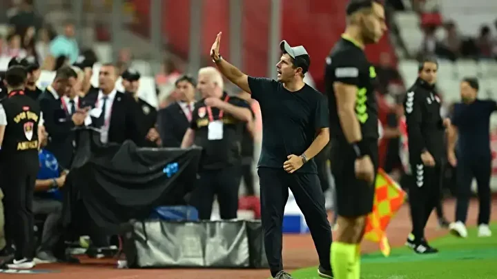 Emre Belözoğlu maç sonu ateş püskürdü: ‘Türkiye’nin açık orta en kötü…’ 4 emre belozoglu mac sonu ates puskurdu turkiyenin acik orta en kotu 3