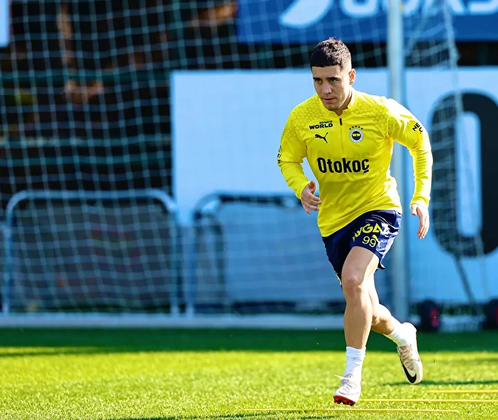 Emre Mor'un alanlara geri dönememe sebebi ortaya çıktı: Rahatsızlığı ciddiymiş 4 emre morun alanlara geri donememe sebebi ortaya cikti rahatsizligi ciddiymis 3 yXXMqdtK