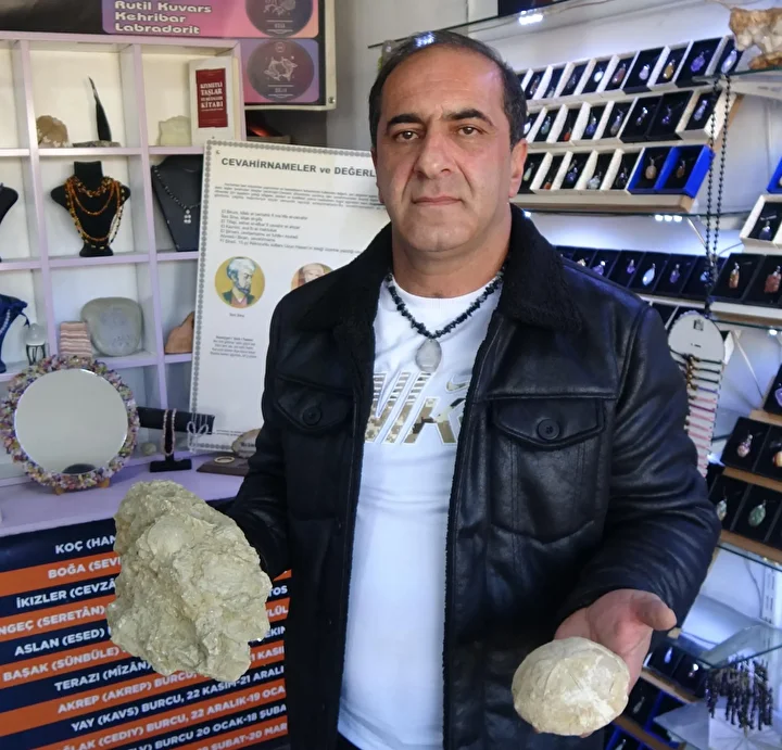 erzurumda bulundu 200 milyon yil oncesine ait dogudan batiya 80 km kuzeyden guneye 200 vMGHX1z1