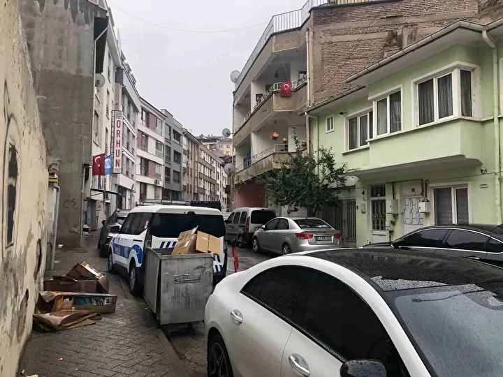 Eskişehir’de 45 yaşındaki şahıs meskeninde meyyit bulundu 6 eskisehirde 45 yasindaki sahis meskeninde meyyit bulundu 5 uAgRyPFE
