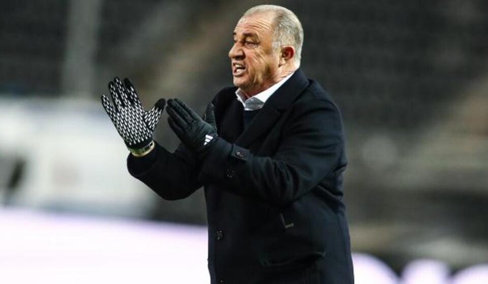 fatih terim alanlara geri donuyor her sey bu maca bagli LrXNWYss.jpg