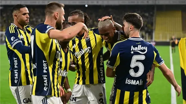 fenerbahce 30 milyon euro teklifi reddetmisti yildiz futbolcu yeni donemde kayiplarda OcCm28jE.webp
