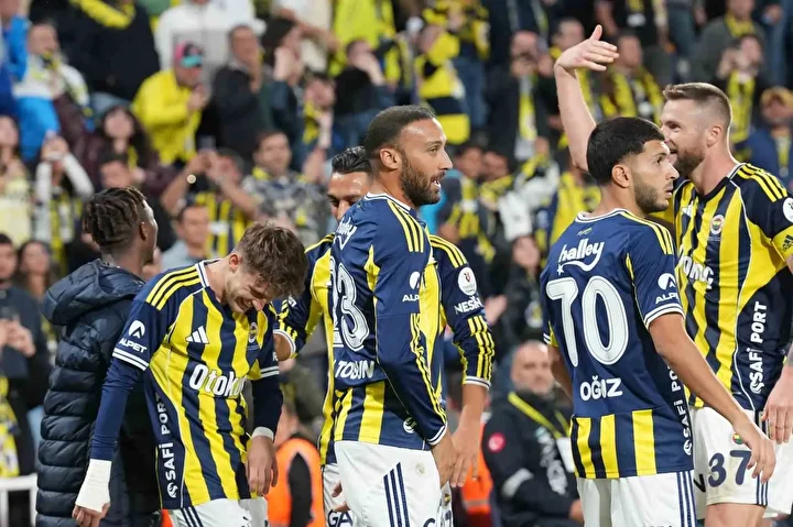 fenerbahce bircok mac takimi ve olasi 11ler 5 kVZ5qaNL