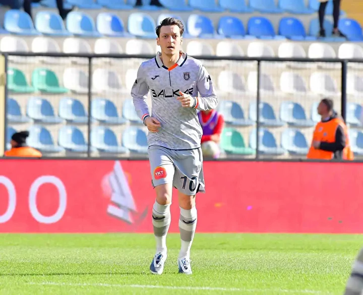 fenerbahcede flas gelisme eski yildizi yonetici olarak donuyor 6 gCVJi6K3