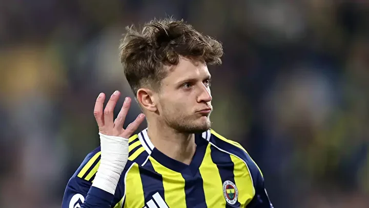 Fenerbahçe’deki akıbeti merak ediliyordu: Yıldız futbolcunun bonservisi belirlendi 6 fenerbahcedeki akibeti merak ediliyordu yildiz futbolcunun bonservisi belirlendi 5 Pey5XMtc