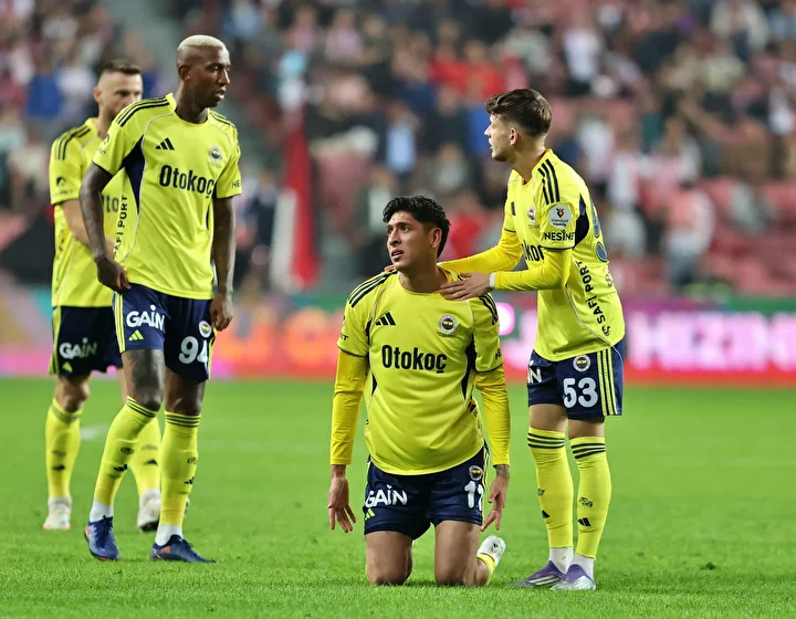 fenerbahceli gazeteciden carpici tez idmana yarim saat cikip gidiyormus 0