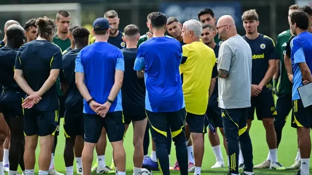 fenerbahceli gazeteciden carpici tez idmana yarim saat cikip gidiyormus YJu5CqwD.webp