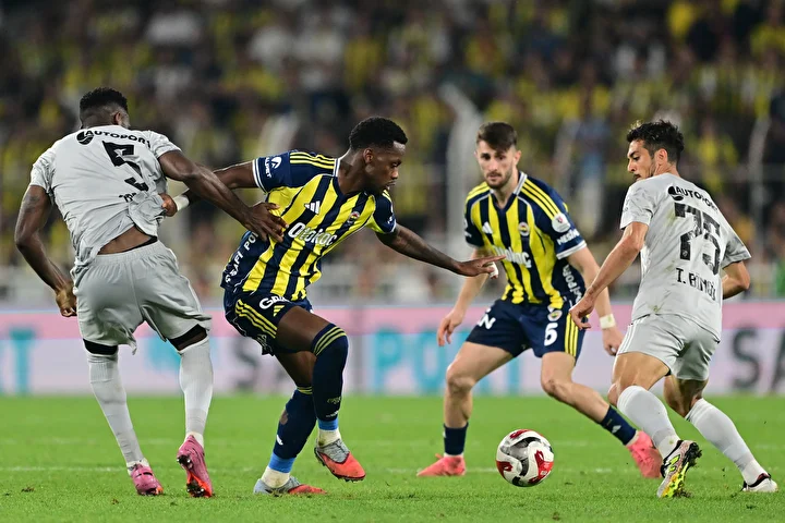fenerbahceli yildiza buyuk sok egzersize gelme 5 7VCprgGF