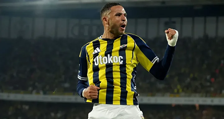 Fenerbahçeli yıldızdan şok ayrılık kararı: İdareden onay çıktı! 5 fenerbahceli yildizdan sok ayrilik karari idareden onay cikti 4 AQLzAEaz