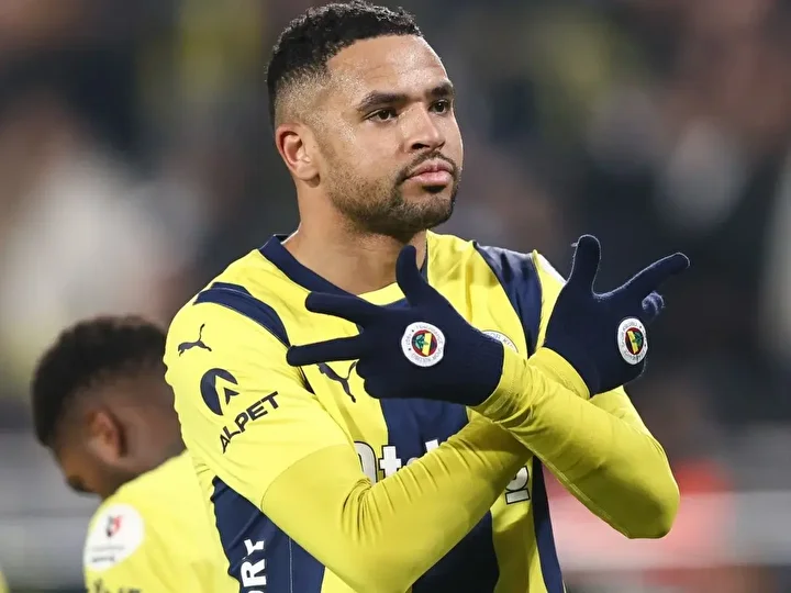 Fenerbahçeli yıldızdan şok ayrılık kararı: İdareden onay çıktı! 6 fenerbahceli yildizdan sok ayrilik karari idareden onay cikti 5 G5X5XtDO