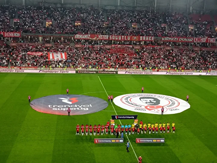 fenerbahceye makus haber yildiz futbolcu cezali duruma dustu 0 ww6WKtdB
