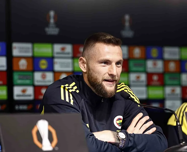 fenerbahceye makus haber yildiz futbolcu cezali duruma dustu 2 9k7bc7nq