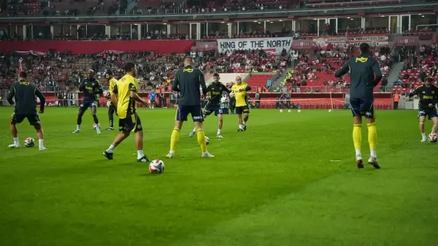 fenerbahceye makus haber yildiz futbolcu cezali duruma dustu xGUIlznz.webp