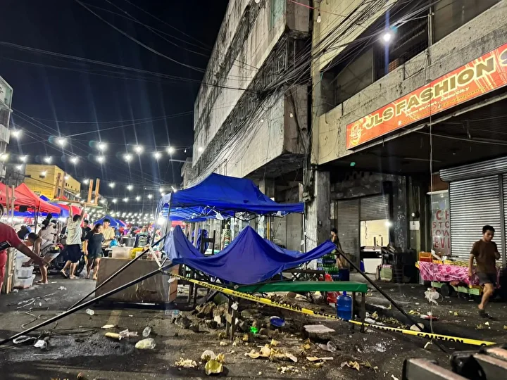 Filipinler'de 6,9 büyüklüğünde sarsıntı 3 filipinlerde 69 buyuklugunde sarsinti 2 iFzeH2Cy