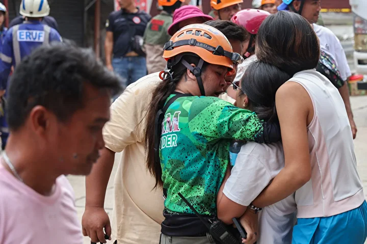 Filipinler'de 6,9 büyüklüğündeki sarsıntıda hayatını kaybedenlerin sayısı 61'e yükseldi 2 filipinlerde 69 buyuklugundeki sarsintida hayatini kaybedenlerin sayisi 61e yukseldi 1 fBqvABgO