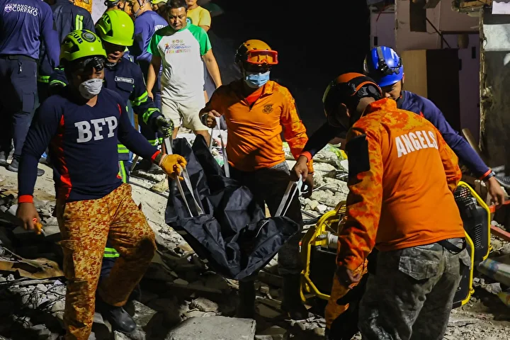 Filipinler'de 6,9 büyüklüğündeki zelzelede hayatını kaybedenlerin sayısı 61'e yükseldi 7 filipinlerde 69 buyuklugundeki zelzelede hayatini kaybedenlerin sayisi 61e yukseldi 6 BZ2rcRpV
