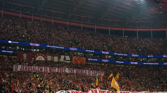 Galatasaray-Beşiktaş derbisinin bilet fiyatları muhakkak oldu: En yüksek sayı 50 bin TL galatasaray besiktas derbisinin bilet fiyatlari muhakkak oldu en yuksek sayi 50 bin tl jsvEeEKt.webp
