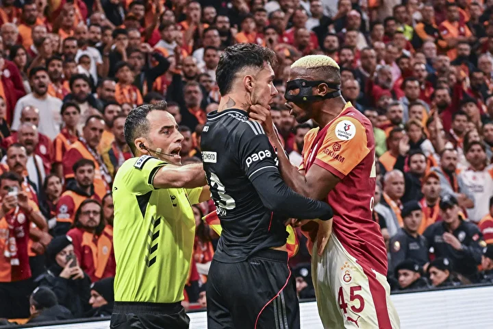 Galatasaray-Beşiktaş derbisinin hakem raporu ortaya çıktı: Herkesi şaşırtan ayrıntı 12 galatasaray besiktas derbisinin hakem raporu ortaya cikti herkesi sasirtan ayrinti 11 ThkKUYLz
