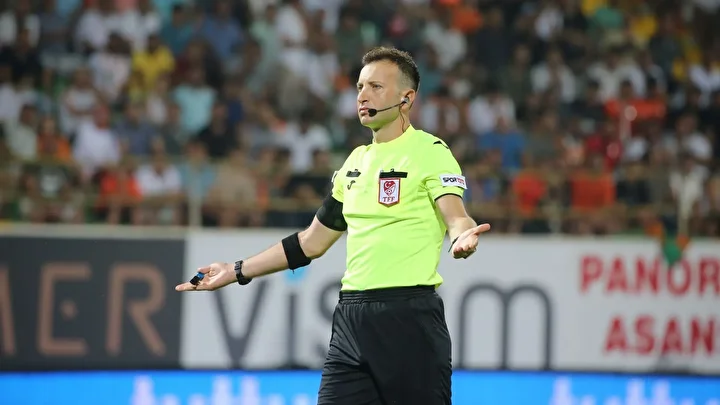 Galatasaray-Beşiktaş derbisinin hakemi muhakkak oldu 3 galatasaray besiktas derbisinin hakemi muhakkak oldu 2 eMETFavY