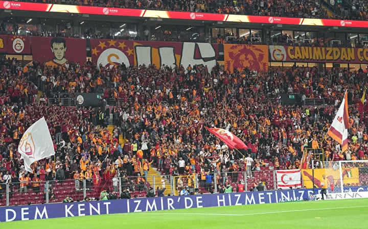 galatasaray besiktas maci oncesi dikkat ceken imaj kulup toplatti 0