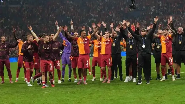 galatasarayda herkes keyifli o mutsuz liverpool galibiyeti sonrasi sevinmedi goruntu W92k14Vt.webp