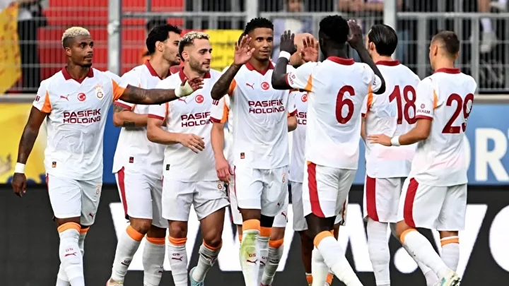 Galatasaray’dan derbi öncesi şaşırtan atılım: Alana bu türlü çıkacaklar! 4 galatasaraydan derbi oncesi sasirtan atilim alana bu turlu cikacaklar 3