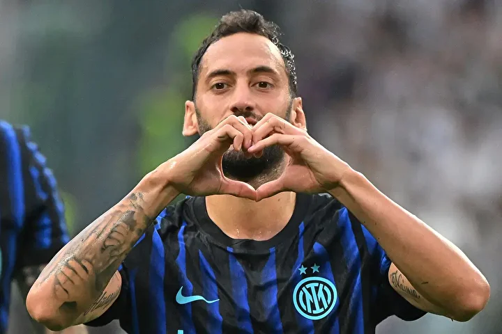Galatasaray’dan flaş Hakan Çalhanoğlu açıklaması: ‘30 milyon euro…’ 2 galatasaraydan flas hakan calhanoglu aciklamasi 30 milyon euro 1 PhGMnqms
